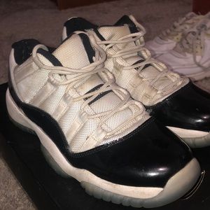 Jordan 11 low